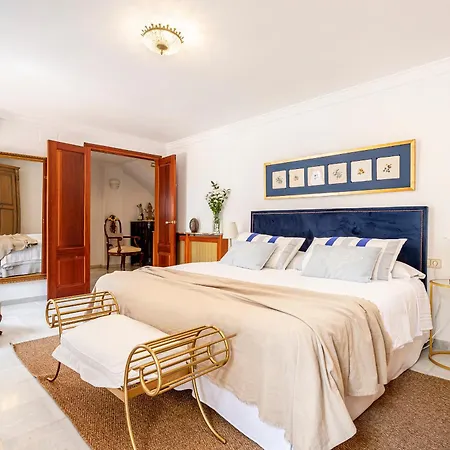 Villa Paula Valencia *